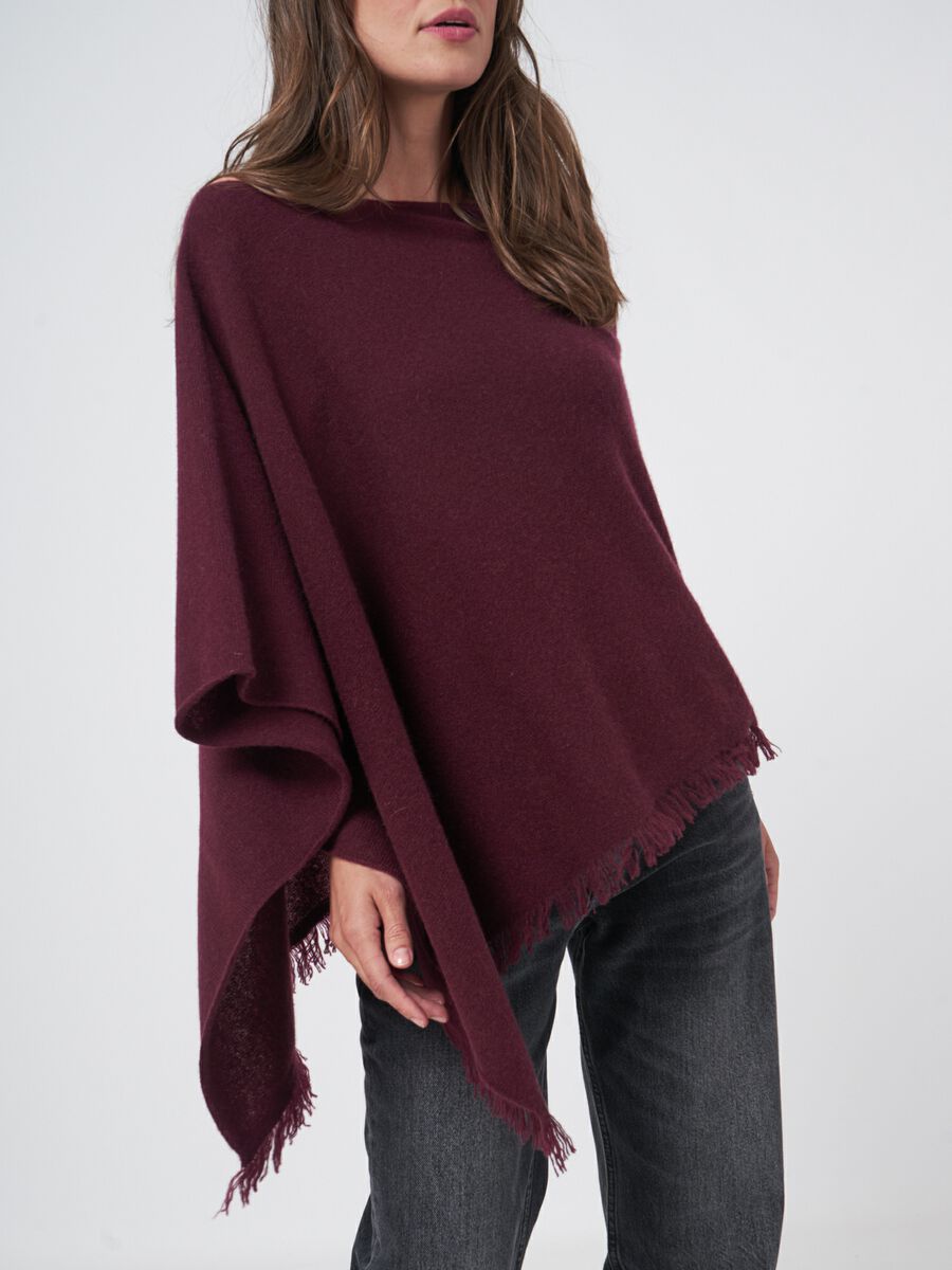 Fein gestrickter Poncho mit Fransen aus Bio-Kaschmir image number 69