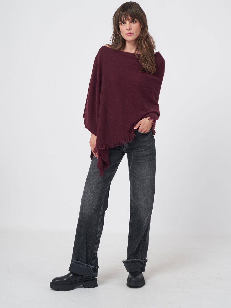 Fein gestrickter Poncho mit Fransen aus Bio-Kaschmir image number 70