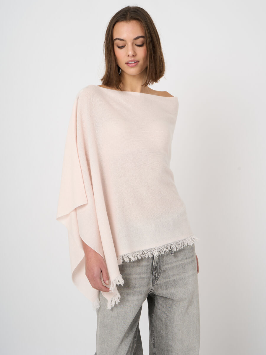 Fine-knit organic cashmere poncho with fringe image number 1