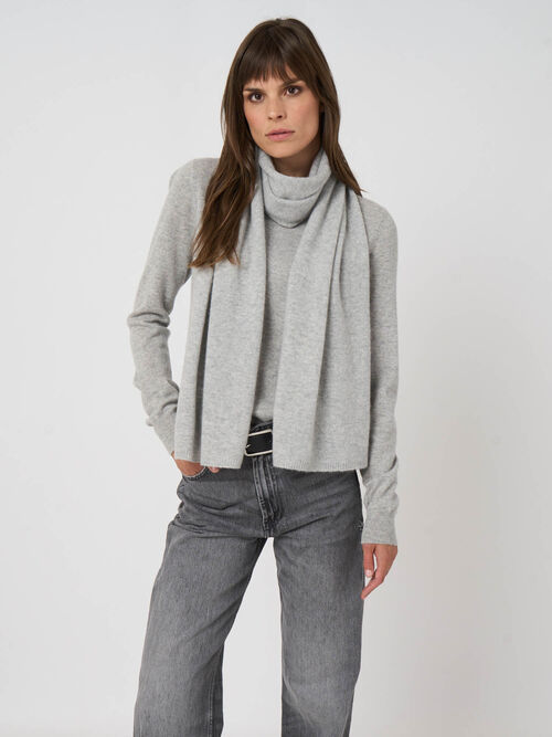 Fine knit organic cashmere scarf