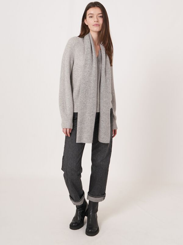 Basic-Feinstrickschal aus Bio-Kaschmir image number 3