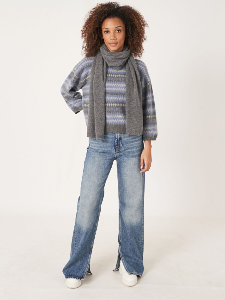 Fine knit organic cashmere scarf image number 102