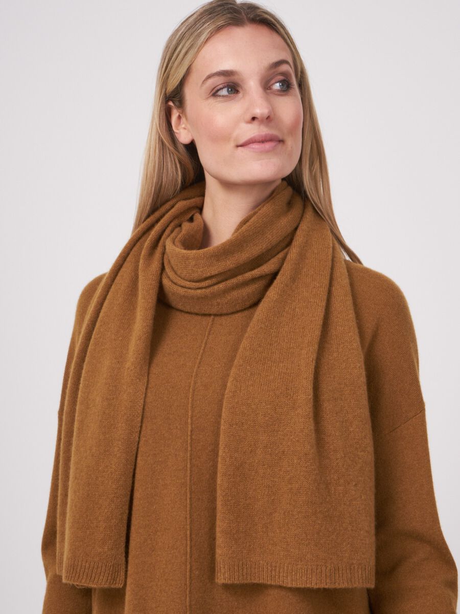 Fine knit organic cashmere scarf image number 158