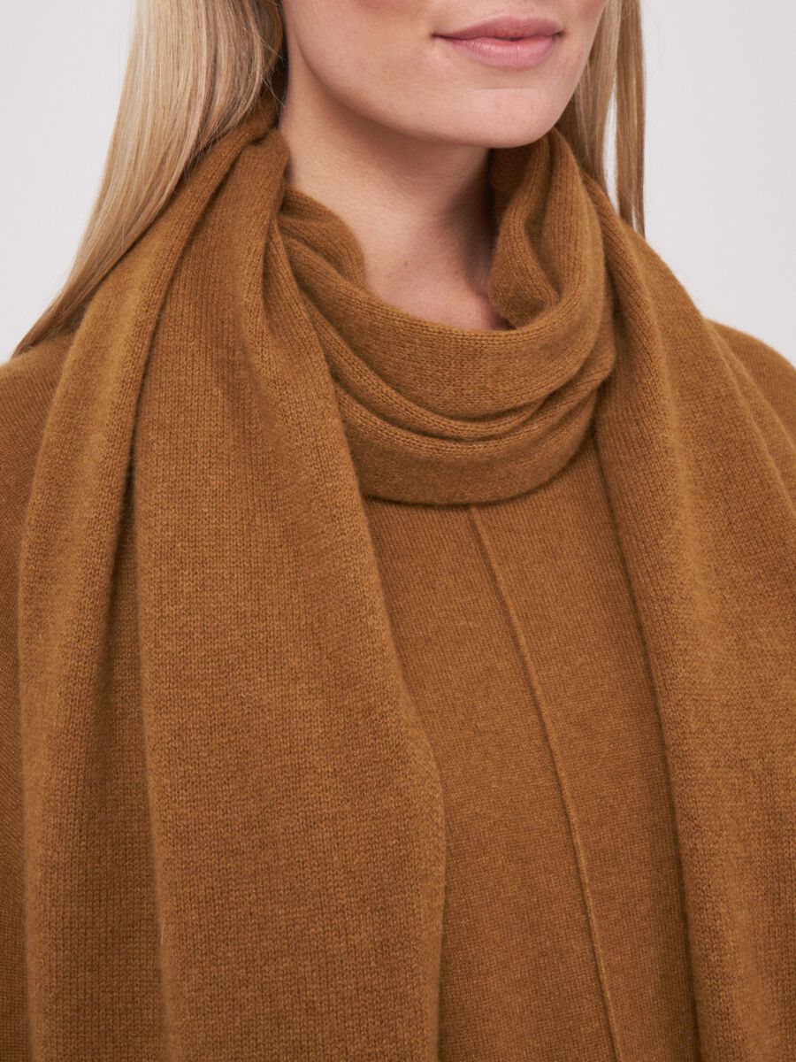 Fine knit organic cashmere scarf image number 159