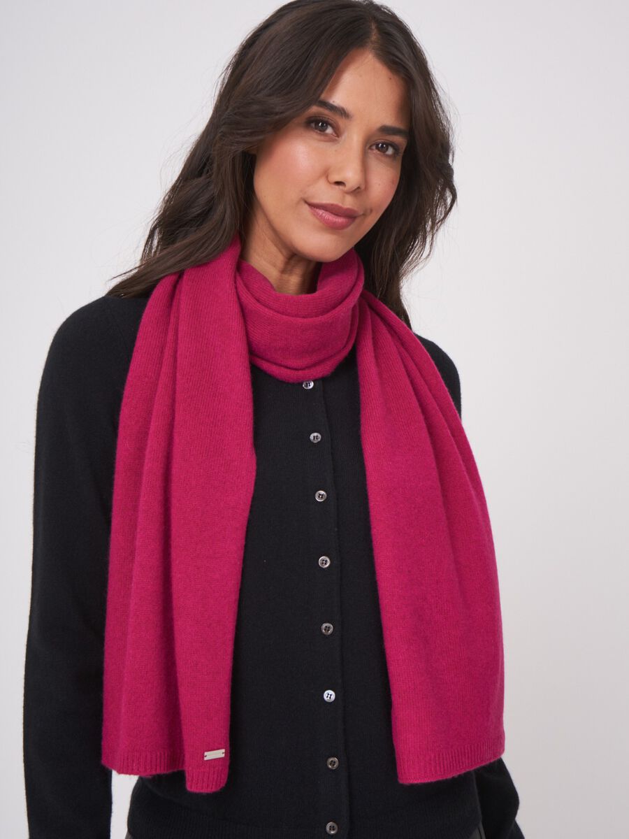 Fine knit organic cashmere scarf image number 166