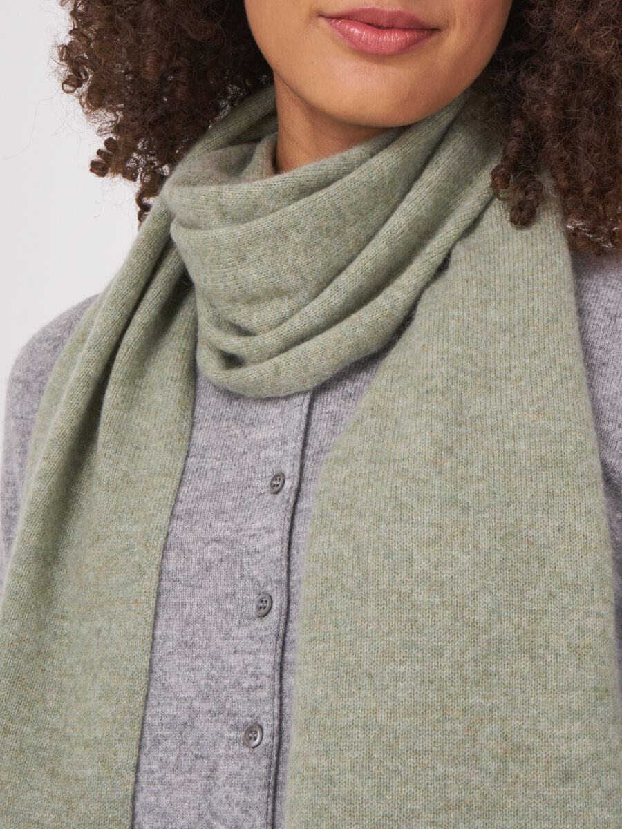 Fine knit organic cashmere scarf image number 171