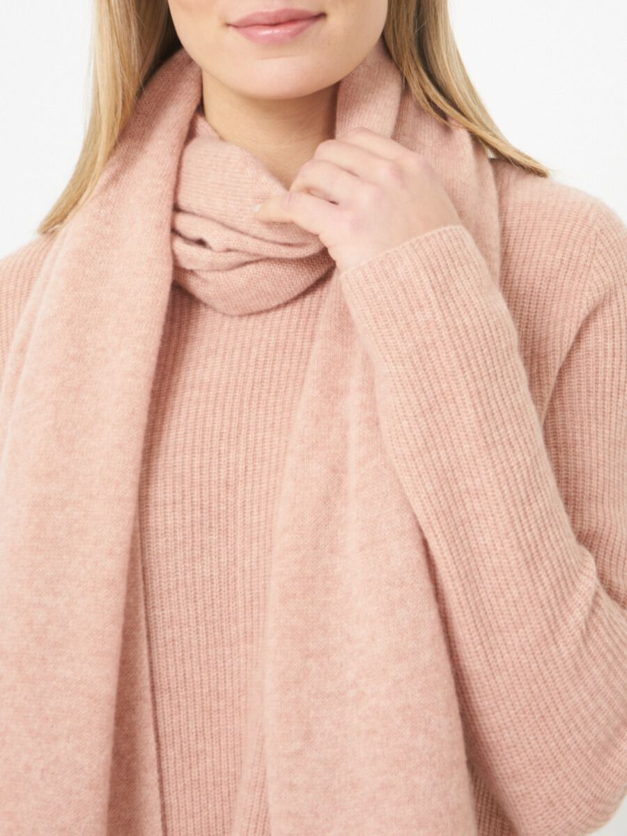 Fine knit organic cashmere scarf image number 175
