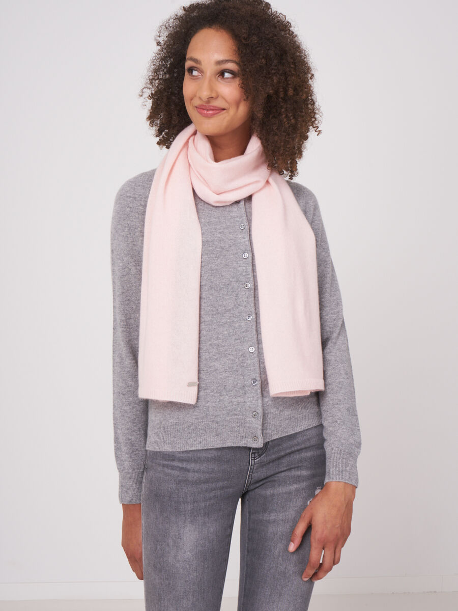 Fine knit organic cashmere scarf image number 185
