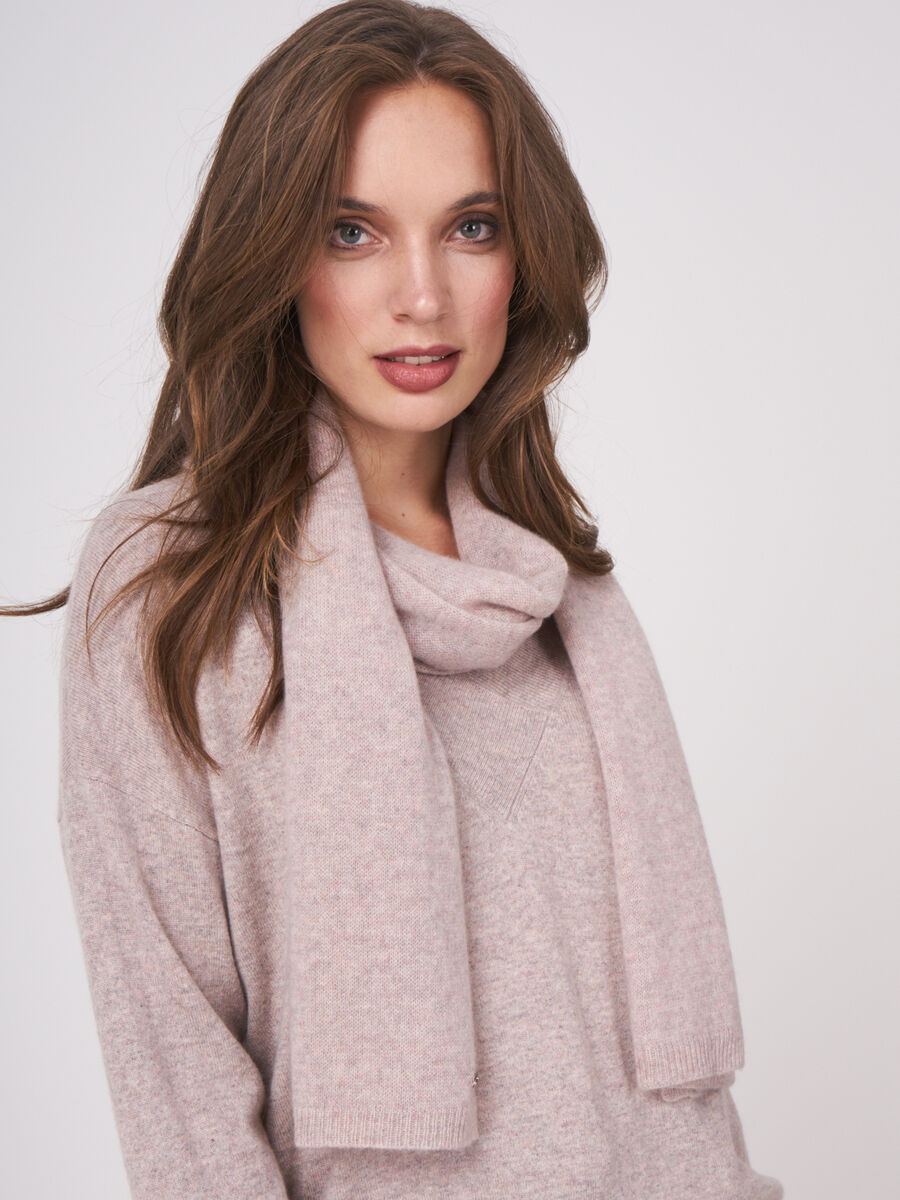 Fine knit organic cashmere scarf image number 190