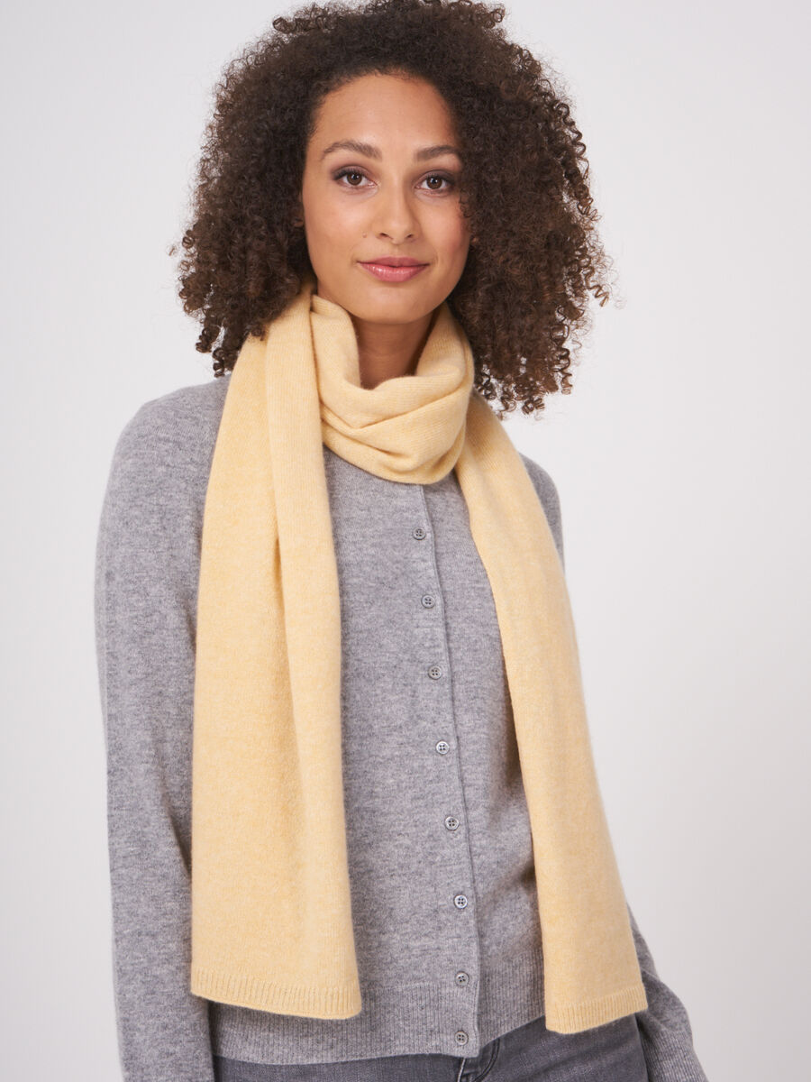 Fine knit organic cashmere scarf image number 198