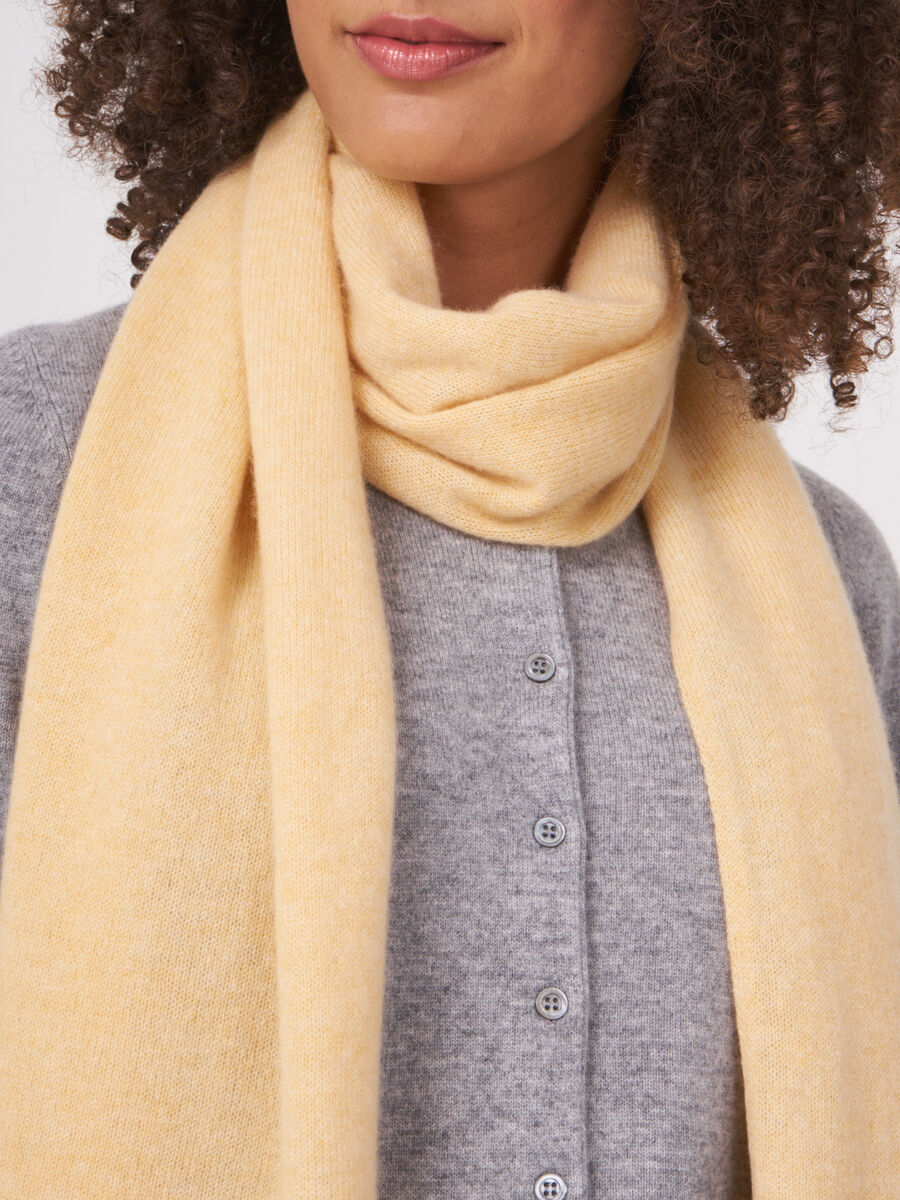 Fine knit organic cashmere scarf image number 199