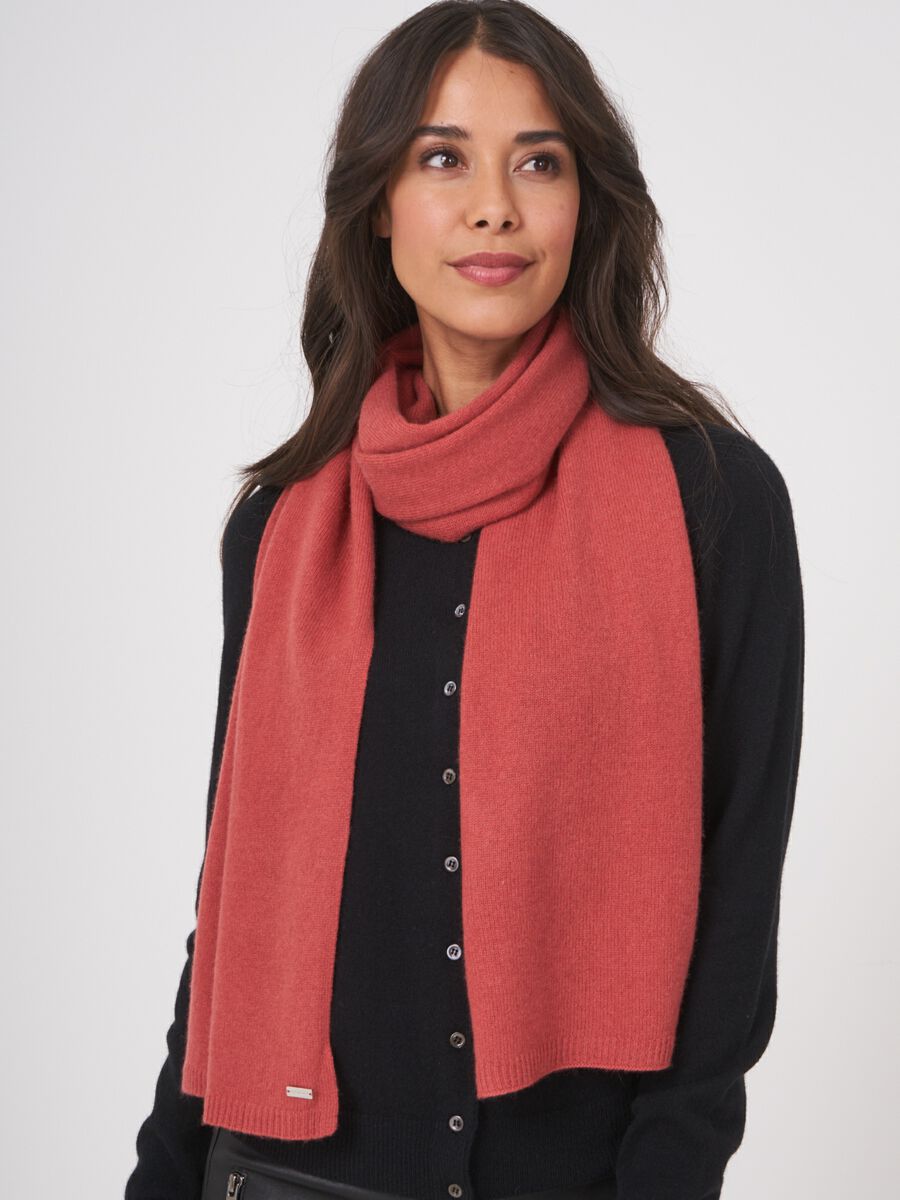 Fine knit organic cashmere scarf image number 206