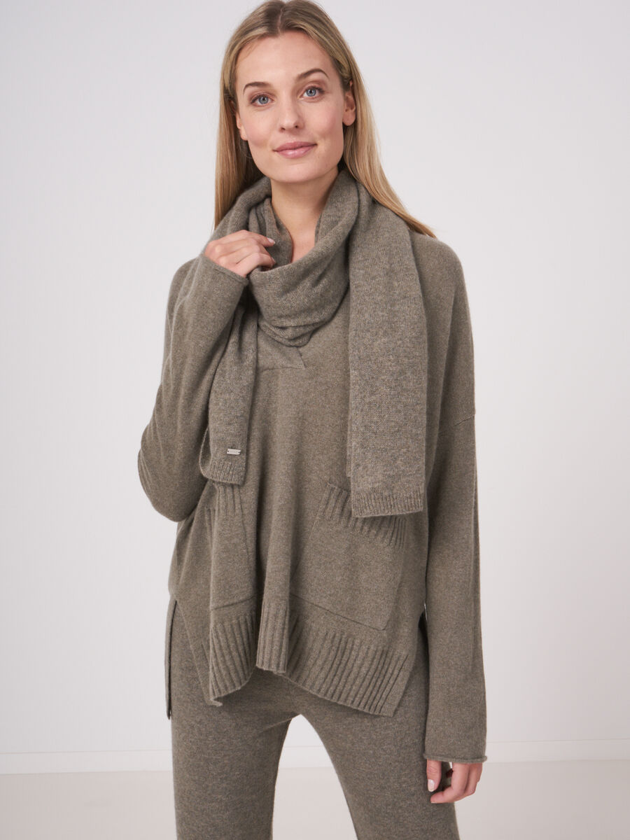 Fine knit organic cashmere scarf image number 213