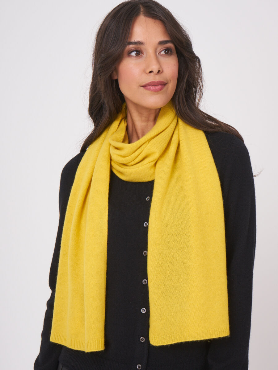 Fine knit organic cashmere scarf image number 222