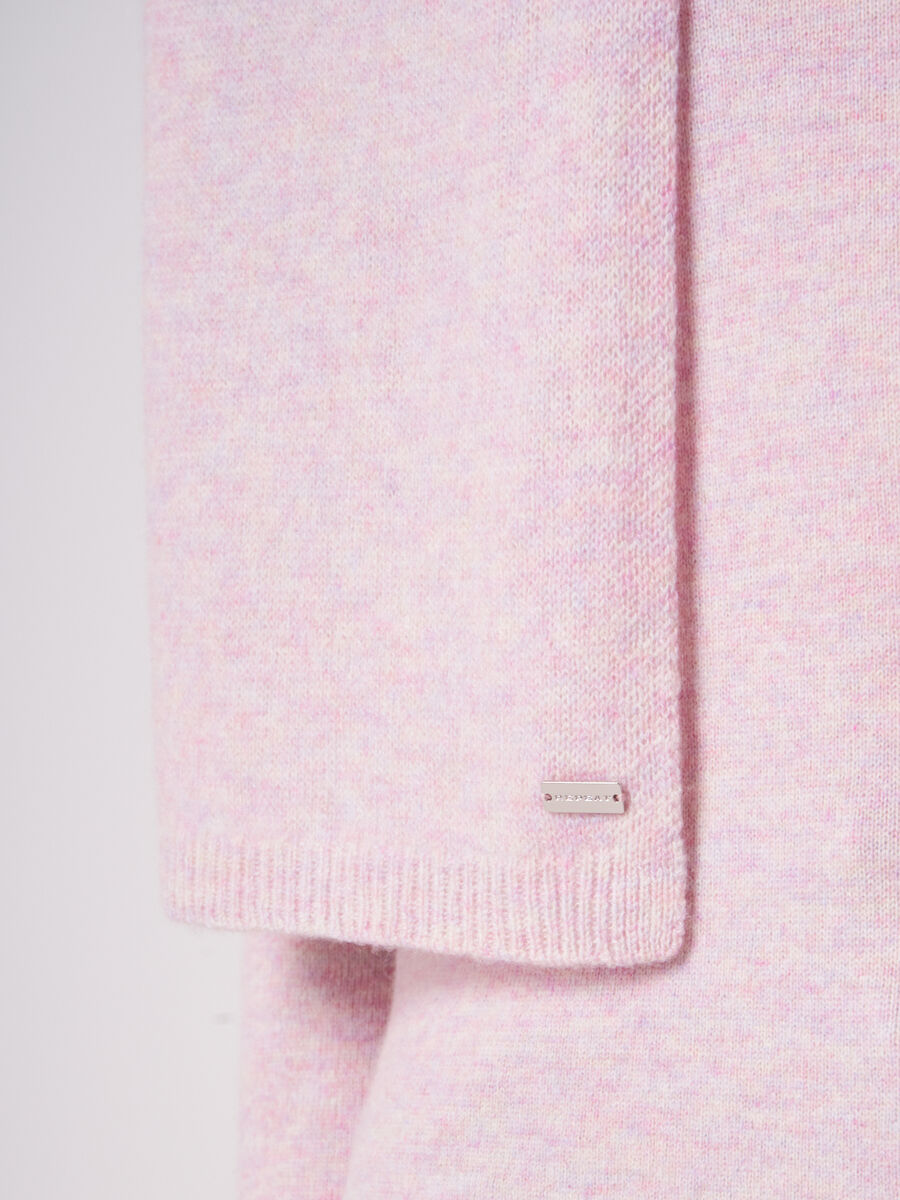 Fine knit organic cashmere scarf image number 234