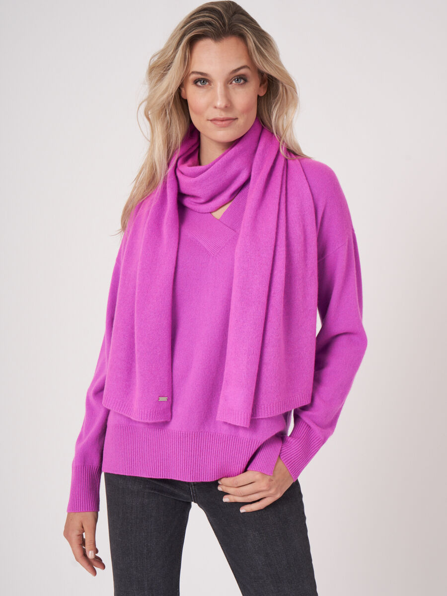 Fine knit organic cashmere scarf image number 266