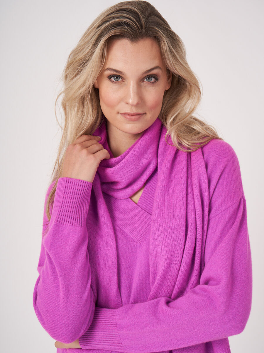 Fine knit organic cashmere scarf image number 267