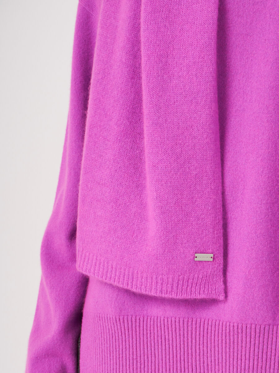 Fine knit organic cashmere scarf image number 268