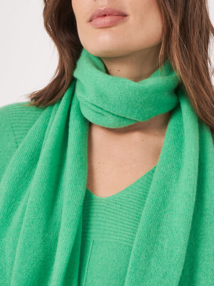 Fine knit organic cashmere scarf image number 286