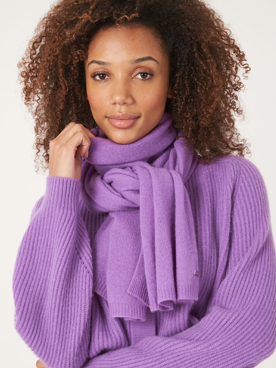 Fine knit organic cashmere scarf image number 109
