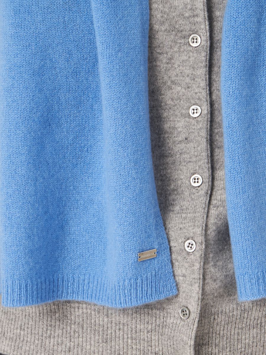 Fine knit organic cashmere scarf image number 116