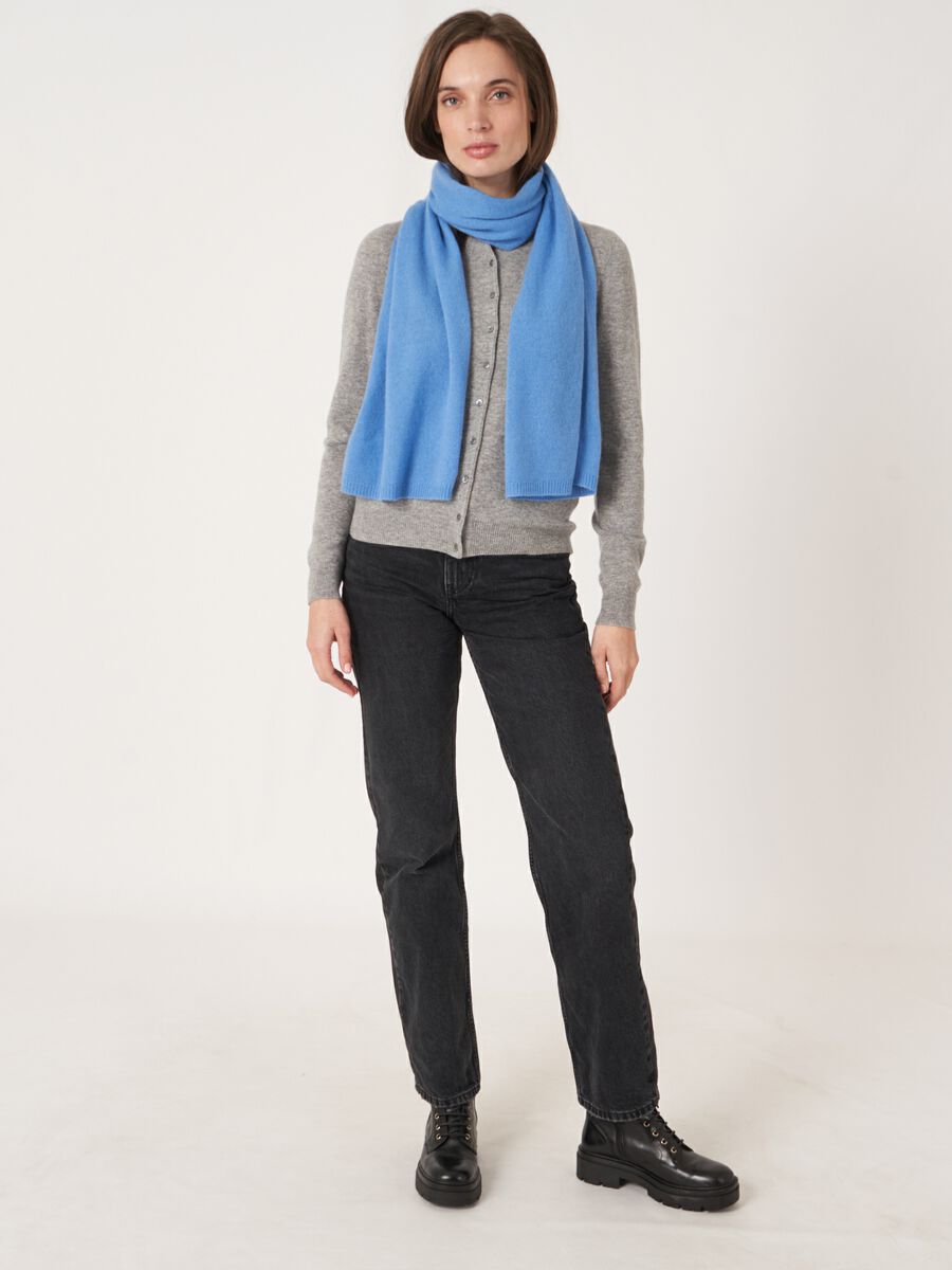 Fine knit organic cashmere scarf image number 118