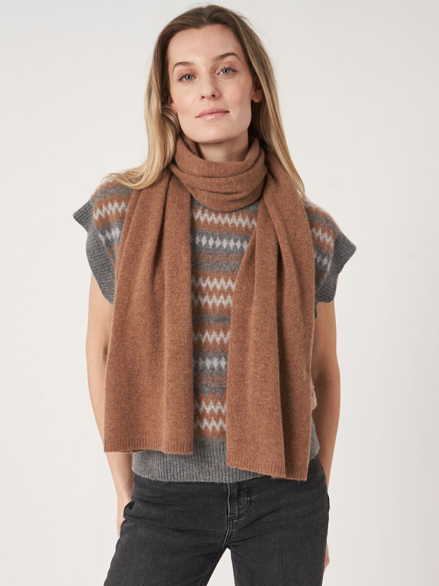 Fine knit organic cashmere scarf image number 120