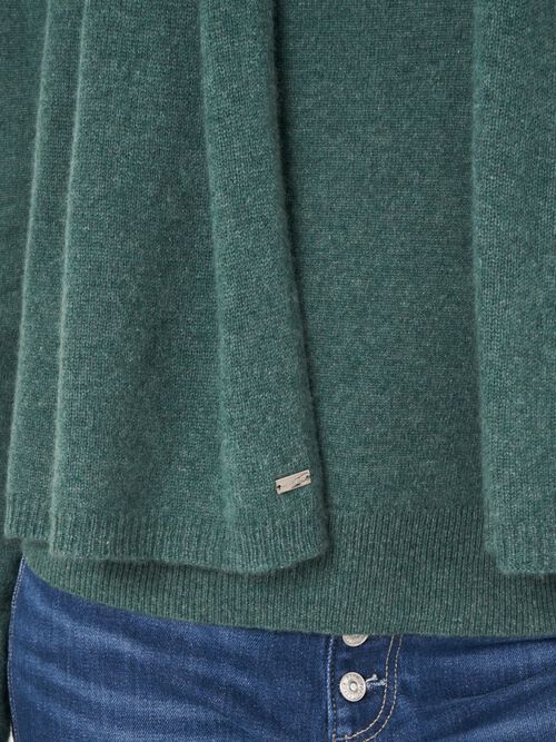 Fine knit organic cashmere scarf