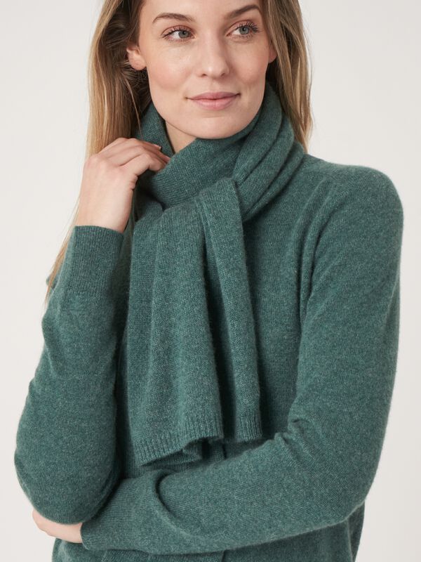 Weicher Bio-Kaschmir-Feinstrickschal image number 2