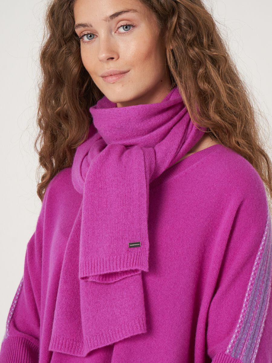 Fine knit organic cashmere scarf image number 94