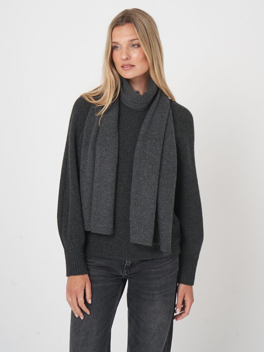 Basic-Feinstrickschal aus Bio-Kaschmir image number 4