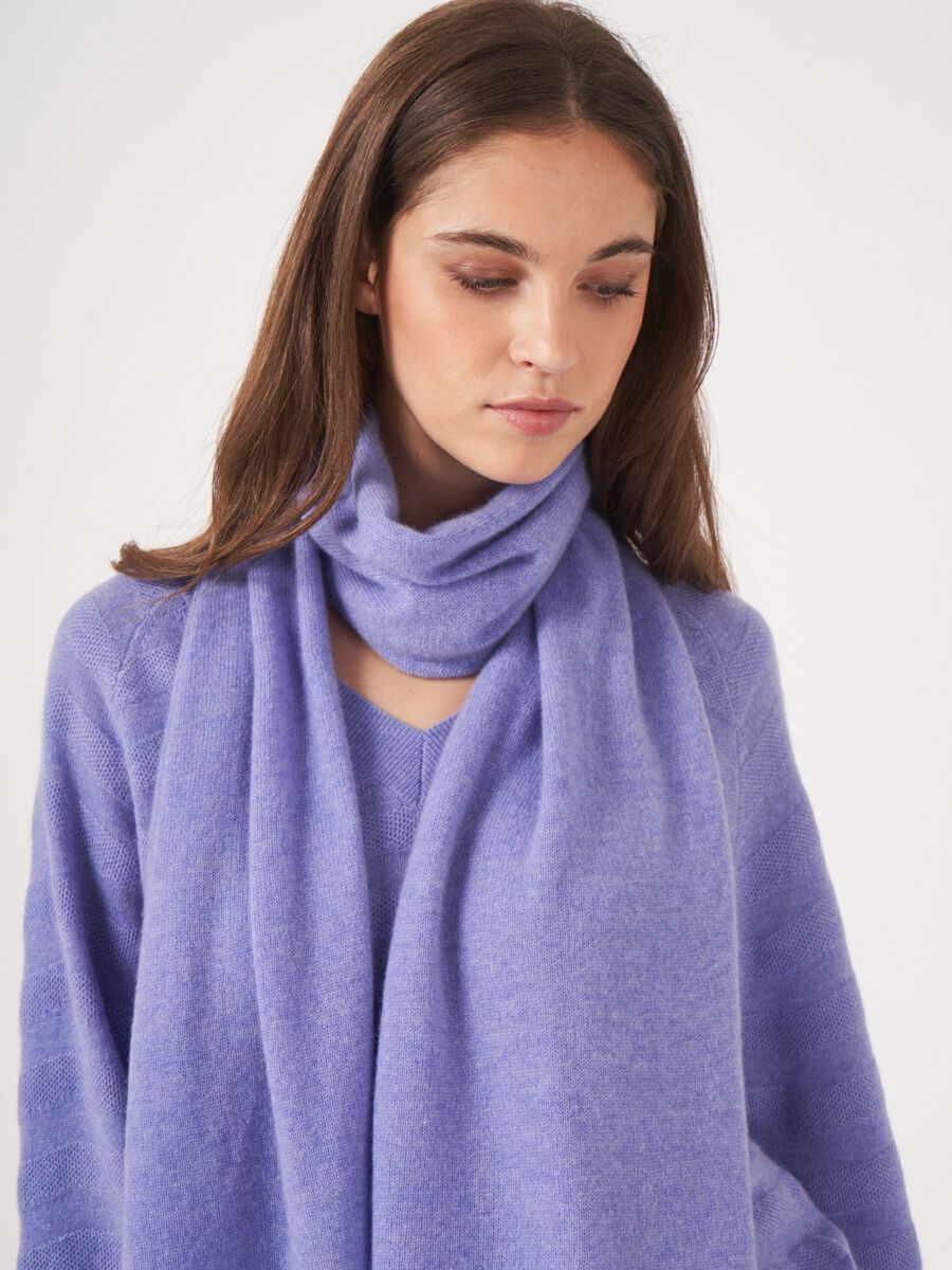 Fine knit organic cashmere scarf image number 0