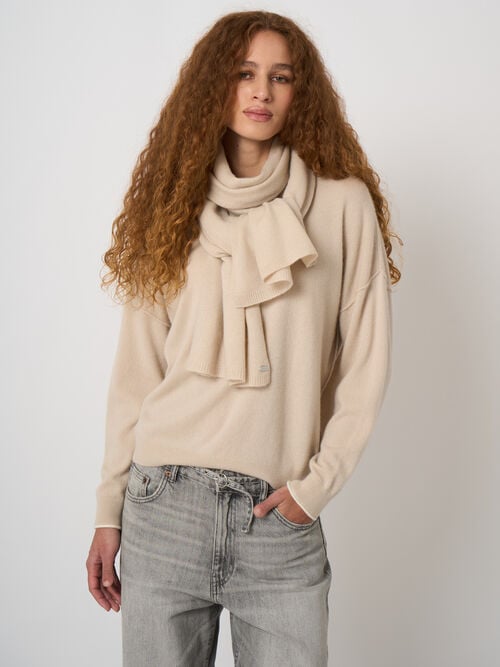 Organic cashmere fine-knit scarf