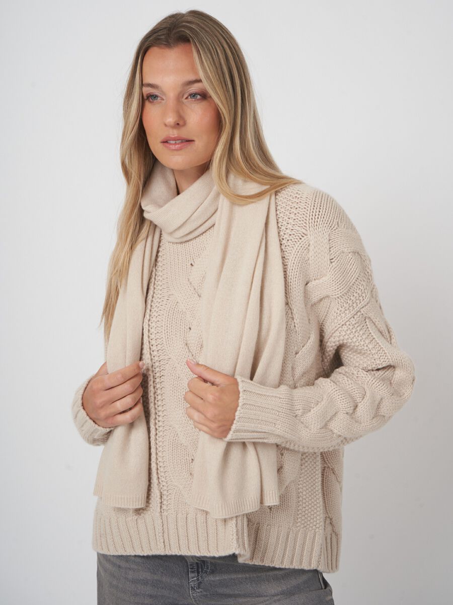 Fine knit organic cashmere scarf image number 3