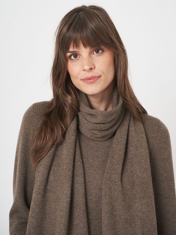 Écharpe femme en cachemire — maille fine & style repeat image number 3