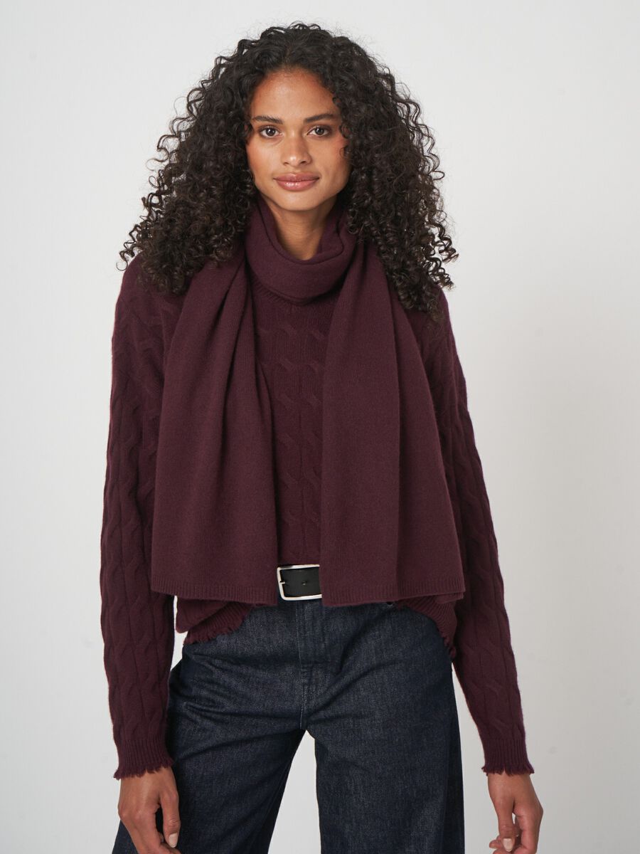 Fijngebreide sjaal van biologisch kasjmier image number 0