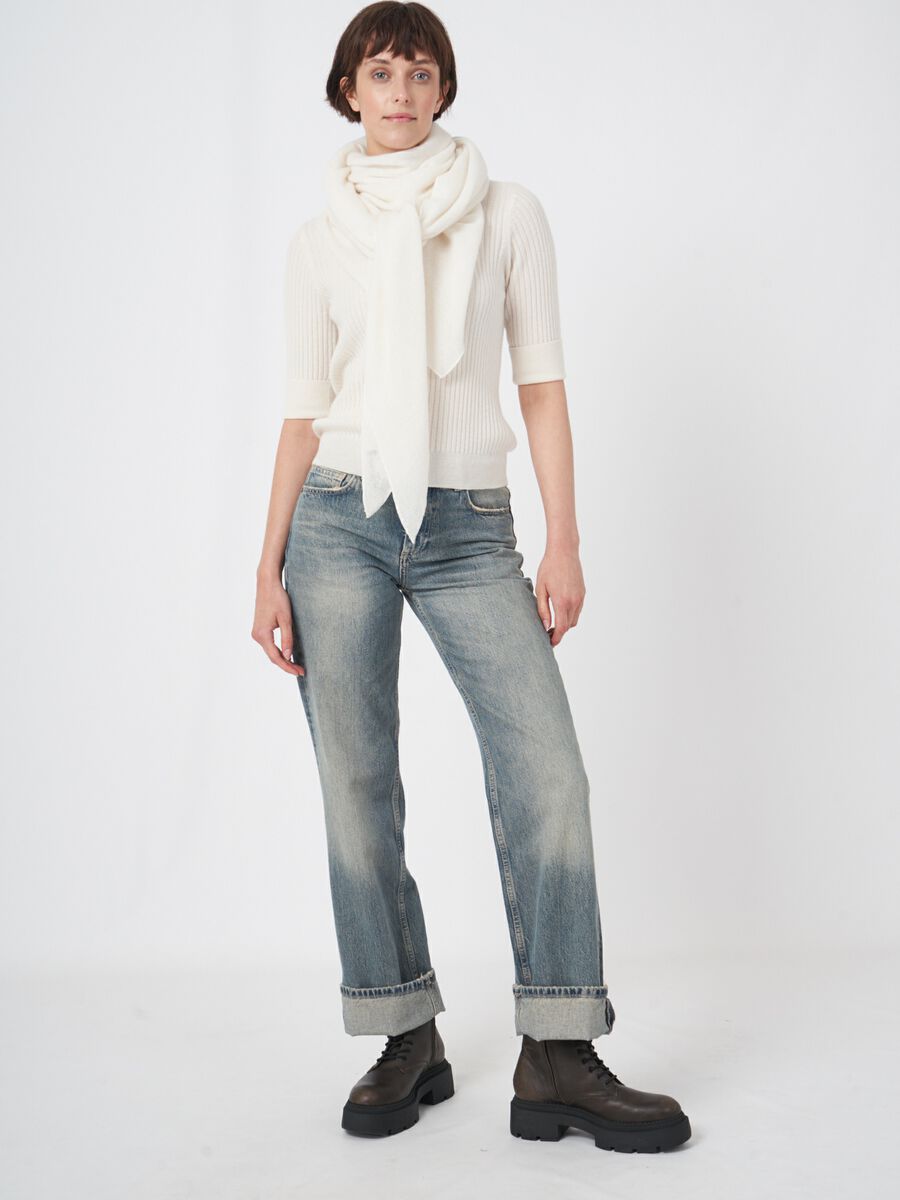 Foulard triangulaire femme — maille fine & cachemire repeat image number 2