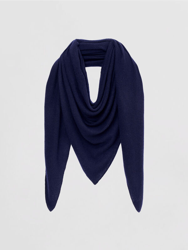 Fine-Knit Cashmere Triangular Scarf image number 3