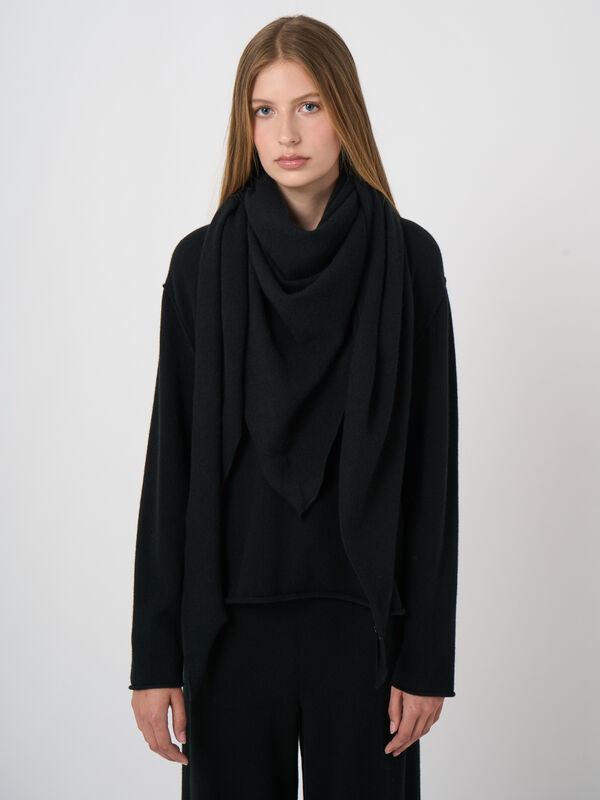 Fine-Knit Cashmere Triangular Scarf image number 0