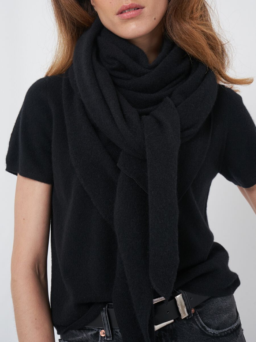 Foulard triangulaire femme — maille fine & cachemire repeat image number 1