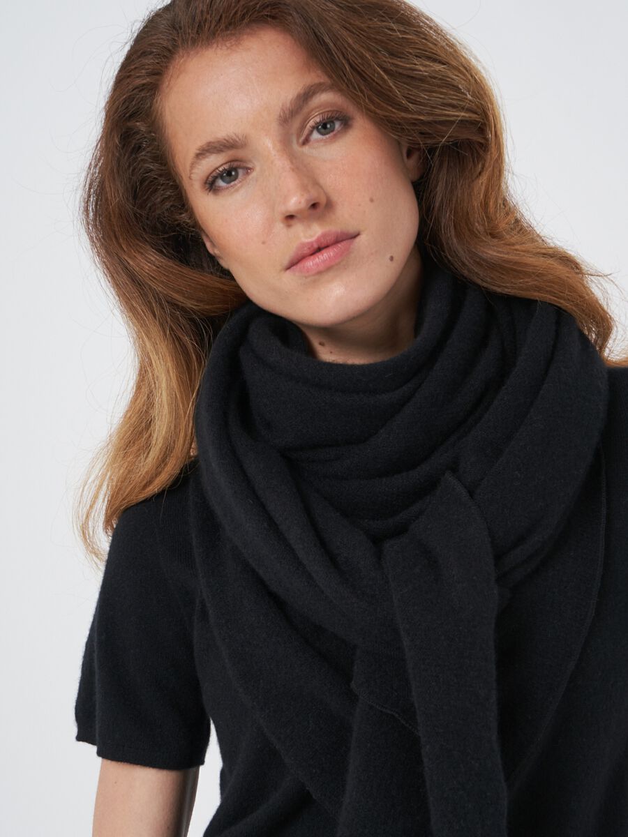 Foulard triangulaire femme — maille fine & cachemire repeat image number 2