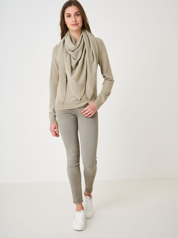 Fine knit organic cashmere triangular scarf image number 79