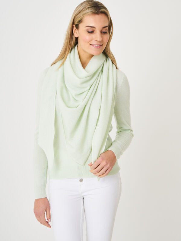 Fine knit organic cashmere triangular scarf image number 80