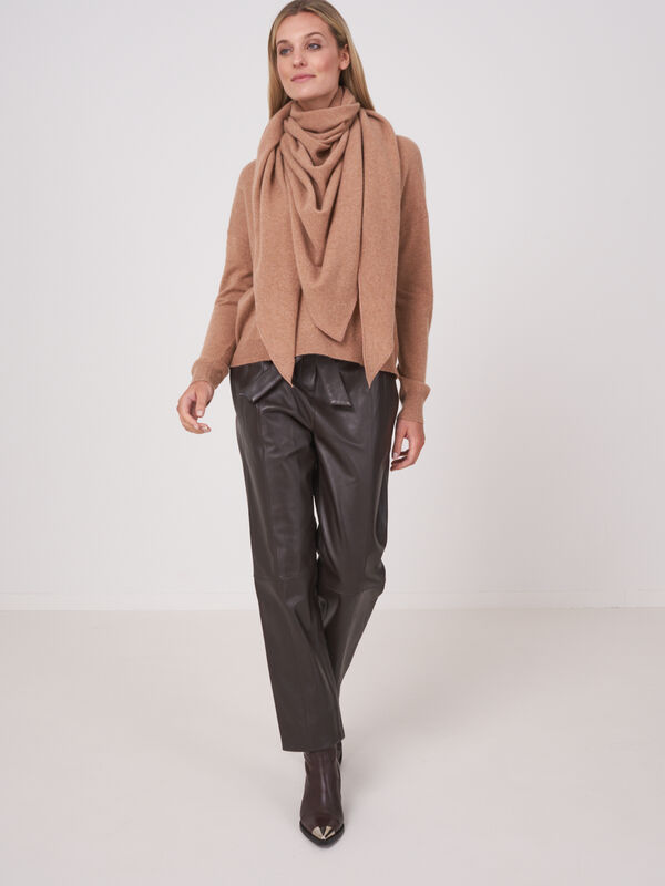 Fine knit organic cashmere triangular scarf image number 103