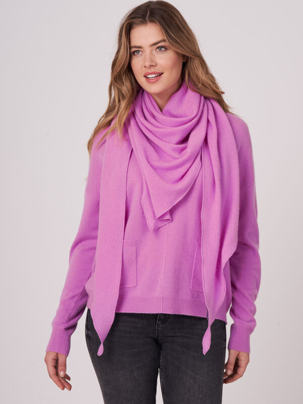 Fine knit organic cashmere triangular scarf image number 104