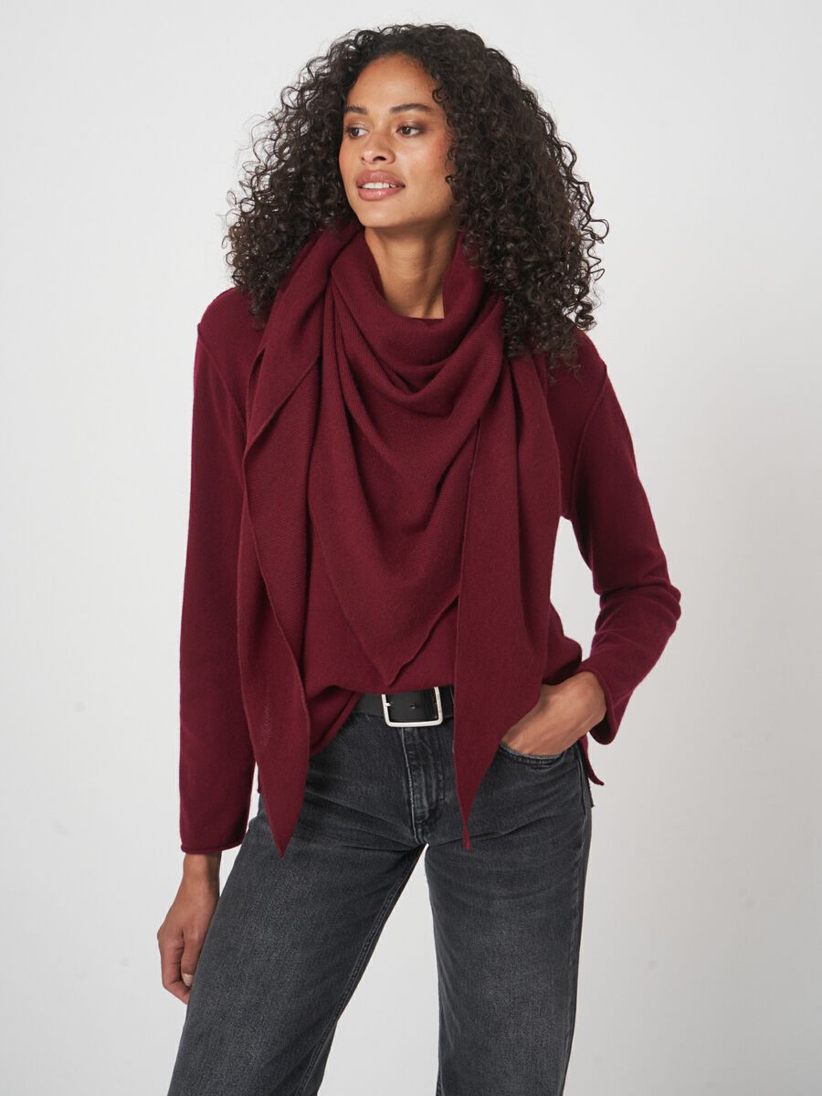 Luxe driehoekige sjaal van organisch kasjmier image number 0