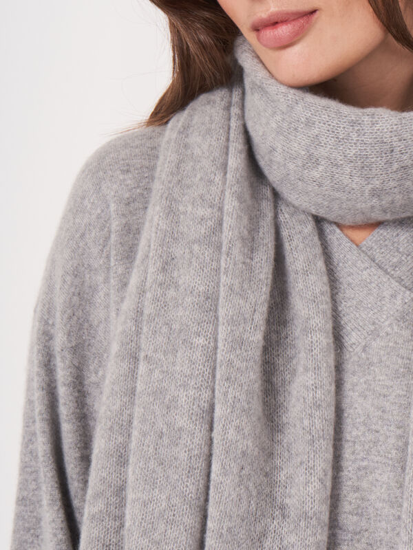 Écharpe oversize femme — maille loose & détails côtelés image number 3