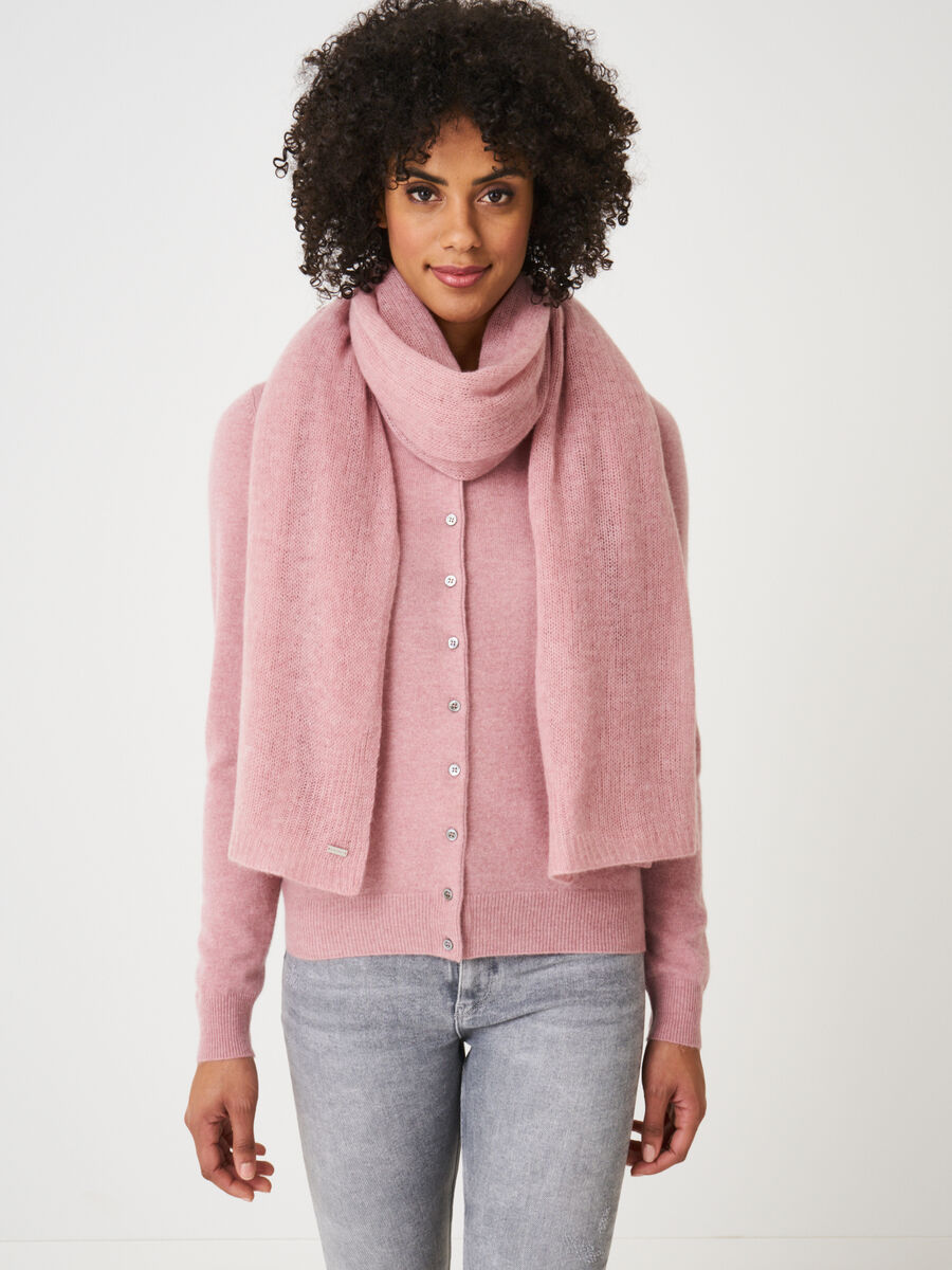 Loose knit organic cashmere scarf with rib details image number 159