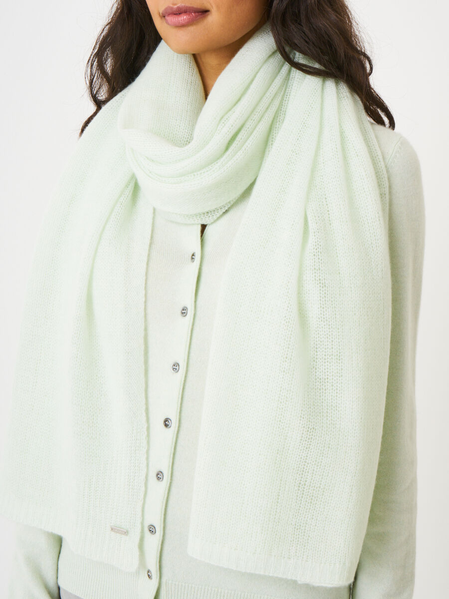 Loose knit organic cashmere scarf with rib details image number 165