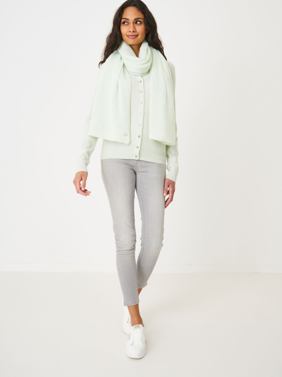 Loose knit organic cashmere scarf with rib details image number 166